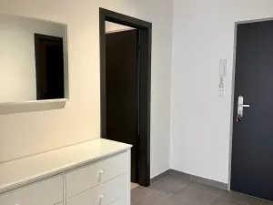 Pronájem bytu 2+kk, Praha - Vysočany, Gerstelova, 60 m2