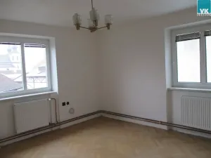 Pronájem bytu 3+1, Litomyšl, Jiráskovo nám., 55 m2