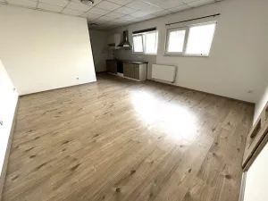 Pronájem bytu 2+kk, Hrušovany u Brna, Masarykova, 50 m2