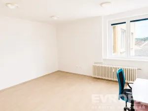 Pronájem bytu 2+kk, Přeštice, Jungmannova, 40 m2