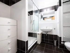 Pronájem bytu 2+kk, Praha - Hloubětín, Nademlejnská, 50 m2