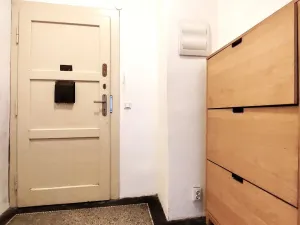Pronájem bytu 2+kk, Praha - Žižkov, Ambrožova, 49 m2