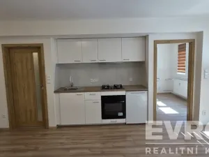 Pronájem bytu 2+kk, Kolín - Kolín III, Žižkova, 42 m2