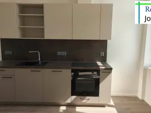 Pronájem bytu 2+1, Liberec, Moskevská, 80 m2