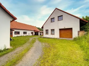 Prodej rodinného domu, Čmelíny, 450 m2