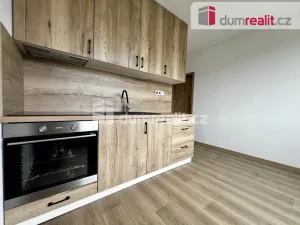 Pronájem bytu 1+1, Uherské Hradiště, Štěpnická, 35 m2