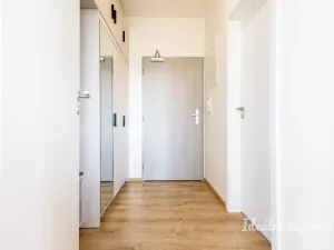 Pronájem bytu 2+kk, Praha - Vysočany, Gerstelova, 55 m2