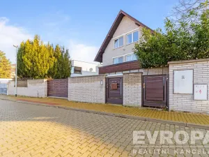 Prodej komerční nemovitosti, Praha - Suchdol, Armádní, 400 m2