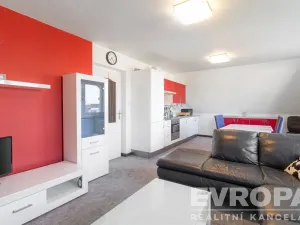 Prodej komerční nemovitosti, Praha - Suchdol, Armádní, 400 m2