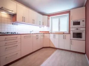 Prodej bytu 2+1, Teplice, Ruská, 61 m2