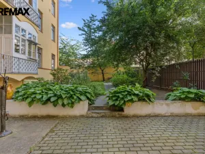 Prodej bytu 2+1, Praha - Karlín, Pernerova, 69 m2