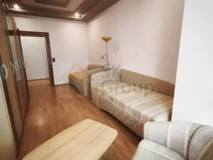 Pronájem bytu 3+1, Karlovy Vary, Bulharská, 90 m2