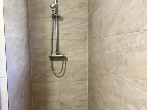 Prodej podílu 5/6 rodinného domu, Rosice, 128 m2
