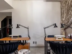Pronájem obchodního prostoru, Praha, Neklanova, 74 m2