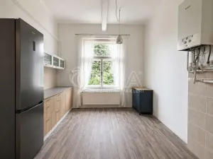 Prodej bytu 2+1, Hradec Králové, Švehlova, 83 m2