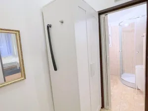 Pronájem bytu 1+kk, Praha - Michle, Na úlehli, 25 m2