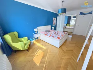 Pronájem bytu 2+kk, Praha - Holešovice, Komunardů, 61 m2