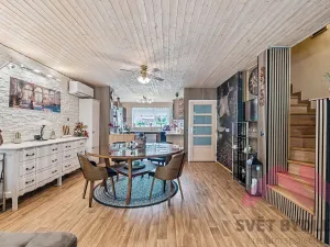 Prodej rodinného domu, Nupaky, K Parku, 160 m2