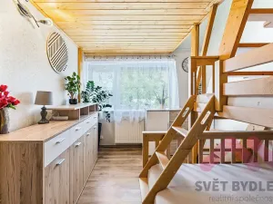 Prodej rodinného domu, Nupaky, K Parku, 160 m2