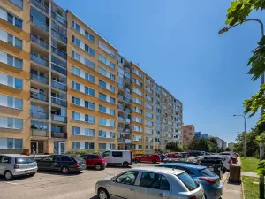 Prodej bytu 3+kk, Praha - Petrovice, Rezlerova, 69 m2