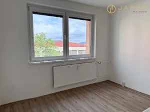 Pronájem bytu 1+1, Klášterec nad Ohří, Krátká, 39 m2