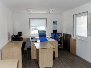 Prodej výrobních prostor, Dubí, Horská, 3047 m2