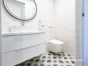 Pronájem bytu 1+kk, Praha - Karlín, Karlínské náměstí, 48 m2