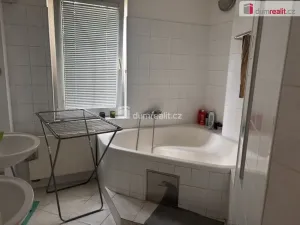Pronájem atypického bytu, Praha - Modřany, K údolí, 15 m2