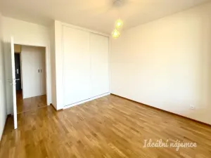 Pronájem bytu 2+kk, Praha - Vysočany, Pechmanových, 57 m2