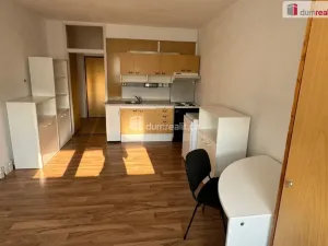 Pronájem bytu 1+kk, Karlovy Vary - Rybáře, U Koupaliště, 27 m2