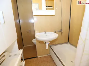 Pronájem bytu 1+kk, Karlovy Vary - Rybáře, U Koupaliště, 27 m2