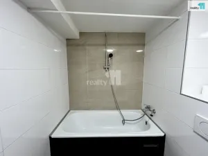 Pronájem bytu 3+kk, Praha - Hrdlořezy, Českobrodská, 75 m2