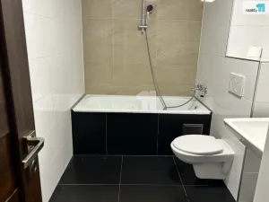 Pronájem bytu 3+kk, Praha - Hrdlořezy, Českobrodská, 75 m2