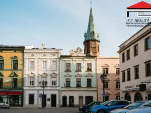 Prodej bytu 3+kk, Frýdek-Místek, Zámecké nám., 89 m2