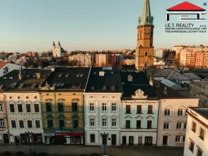 Prodej bytu 2+kk, Frýdek-Místek, Zámecké nám., 89 m2
