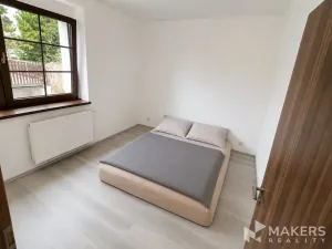 Pronájem bytu 2+kk, Praha - Strašnice, Doubravčická, 58 m2
