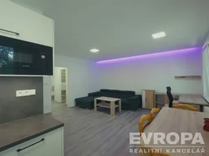 Pronájem bytu 2+kk, Opava - Předměstí, Olomoucká, 56 m2