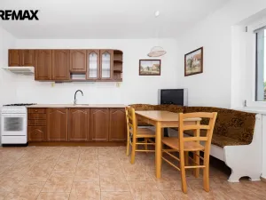 Prodej rodinného domu, Sezemice - Kladina, 202 m2