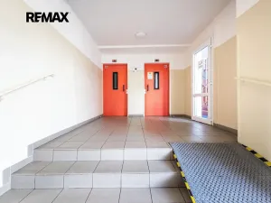 Prodej bytu 1+kk, Praha - Letňany, Třinecká, 39 m2