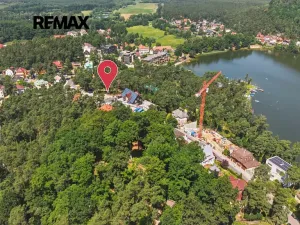 Prodej komerčního pozemku, Doksy, 3913 m2