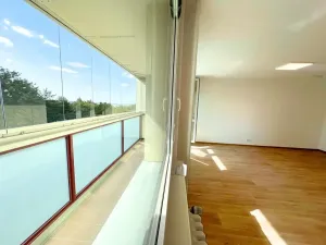 Pronájem bytu 3+kk, Praha - Horní Měcholupy, Nad přehradou, 72 m2