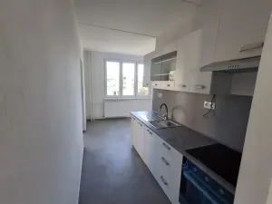 Prodej bytu 3+1, Cheb, Přátelství, 61 m2