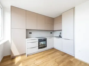 Prodej bytu 2+kk, Praha - Karlín, Nekvasilova, 42 m2