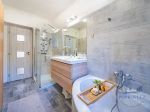 Prodej rodinného domu, Všejany, Na Prstýnku, 256 m2