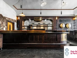 Prodej obchodního prostoru, Rakovník, Husovo náměstí, 1100 m2