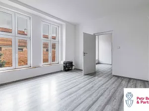 Prodej obchodního prostoru, Rakovník, Husovo náměstí, 1100 m2