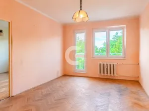 Prodej bytu 3+1, Zlín - Malenovice, Husova, 69 m2