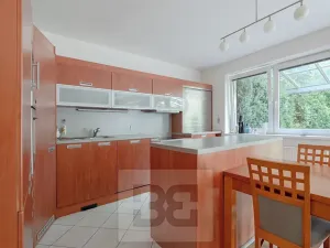 Pronájem rodinného domu, Praha - Kbely, Pod Nouzovem, 148 m2