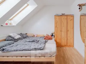 Pronájem rodinného domu, Praha - Kbely, Pod Nouzovem, 148 m2