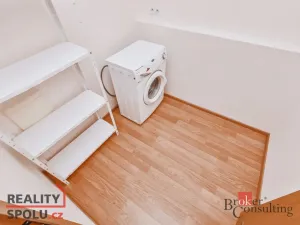 Pronájem bytu 1+kk, Praha - Libeň, Matějkova, 49 m2